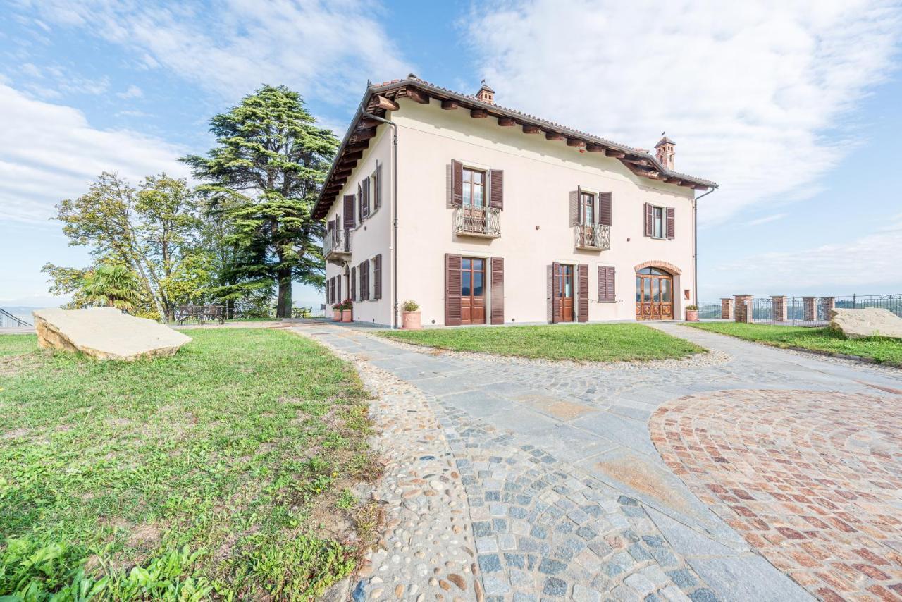 Villa Bricco Paglieri, Entire Villa อัลบา ภายนอก รูปภาพ