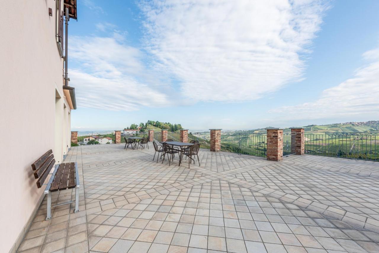 Villa Bricco Paglieri, Entire Villa อัลบา ภายนอก รูปภาพ