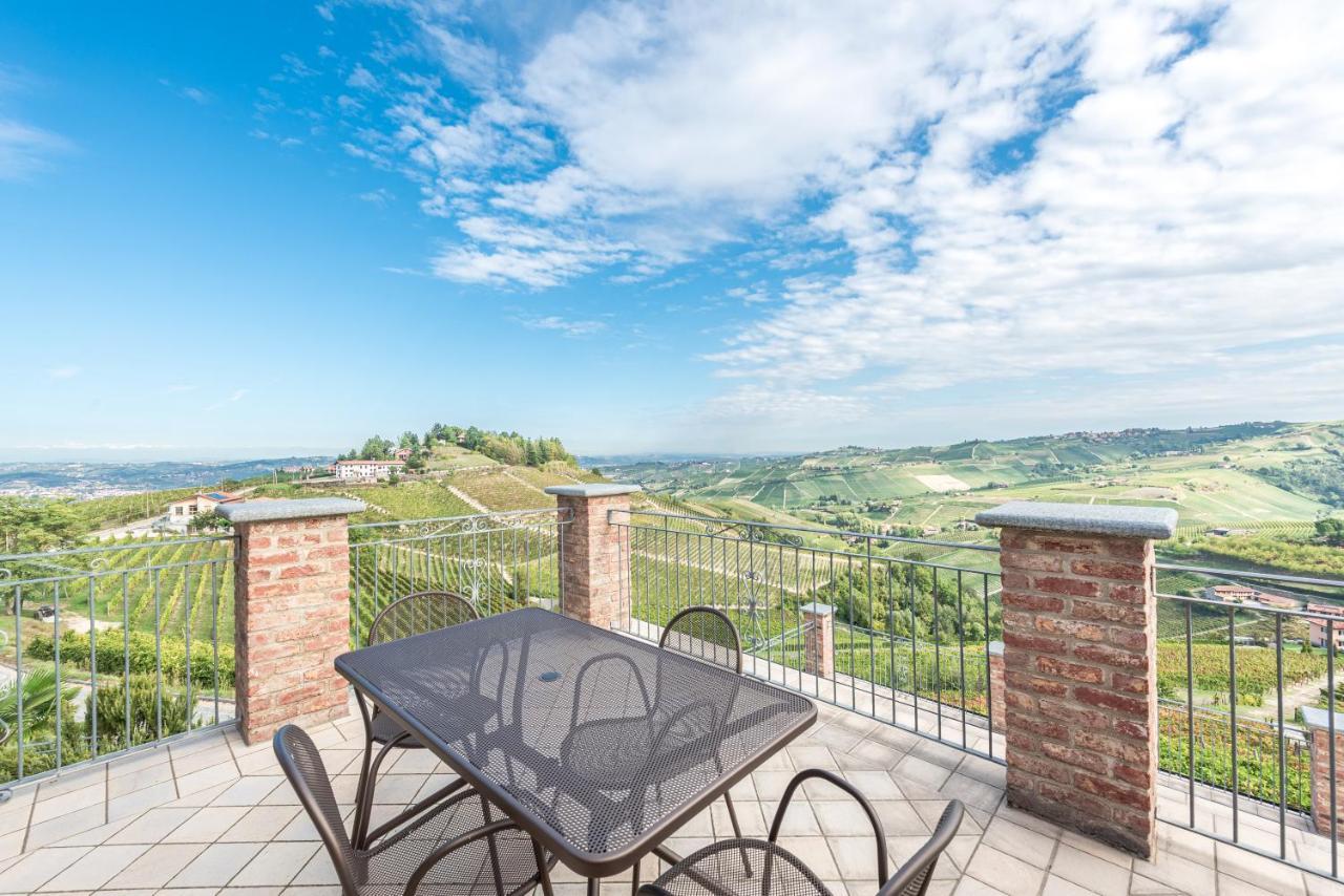 Villa Bricco Paglieri, Entire Villa อัลบา ภายนอก รูปภาพ