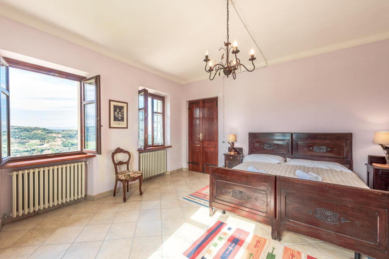 Villa Bricco Paglieri, Entire Villa อัลบา ภายนอก รูปภาพ