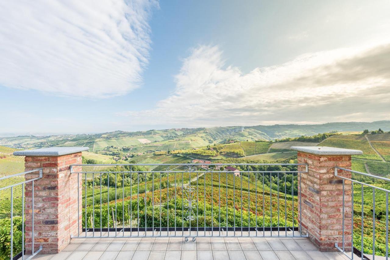 Villa Bricco Paglieri, Entire Villa อัลบา ภายนอก รูปภาพ