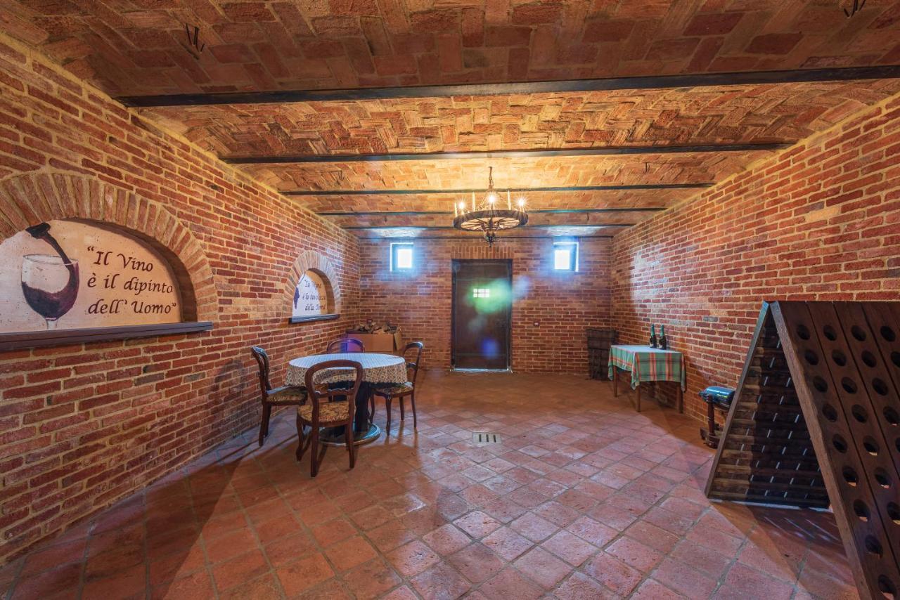 Villa Bricco Paglieri, Entire Villa อัลบา ภายนอก รูปภาพ